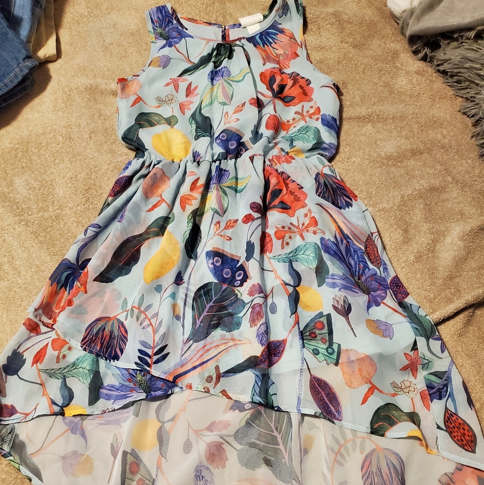 Girls dress